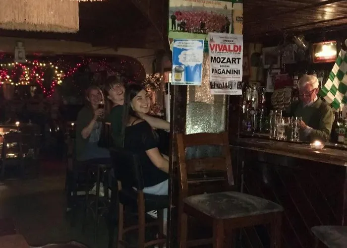 Kingfisher & Pub Quarto em Acomodações Particulares *